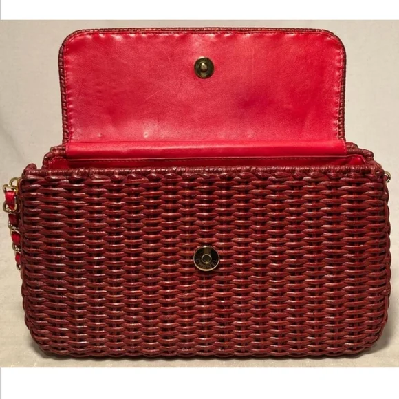 CHANEL Red Wicker Classic Flap Shoulder Bag - Picture 8 of 10